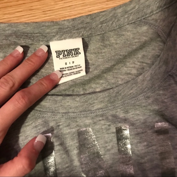 SOLD‼️ EUC‼️ VS Pink Embellished Longsleeve - Picture 4 of 5